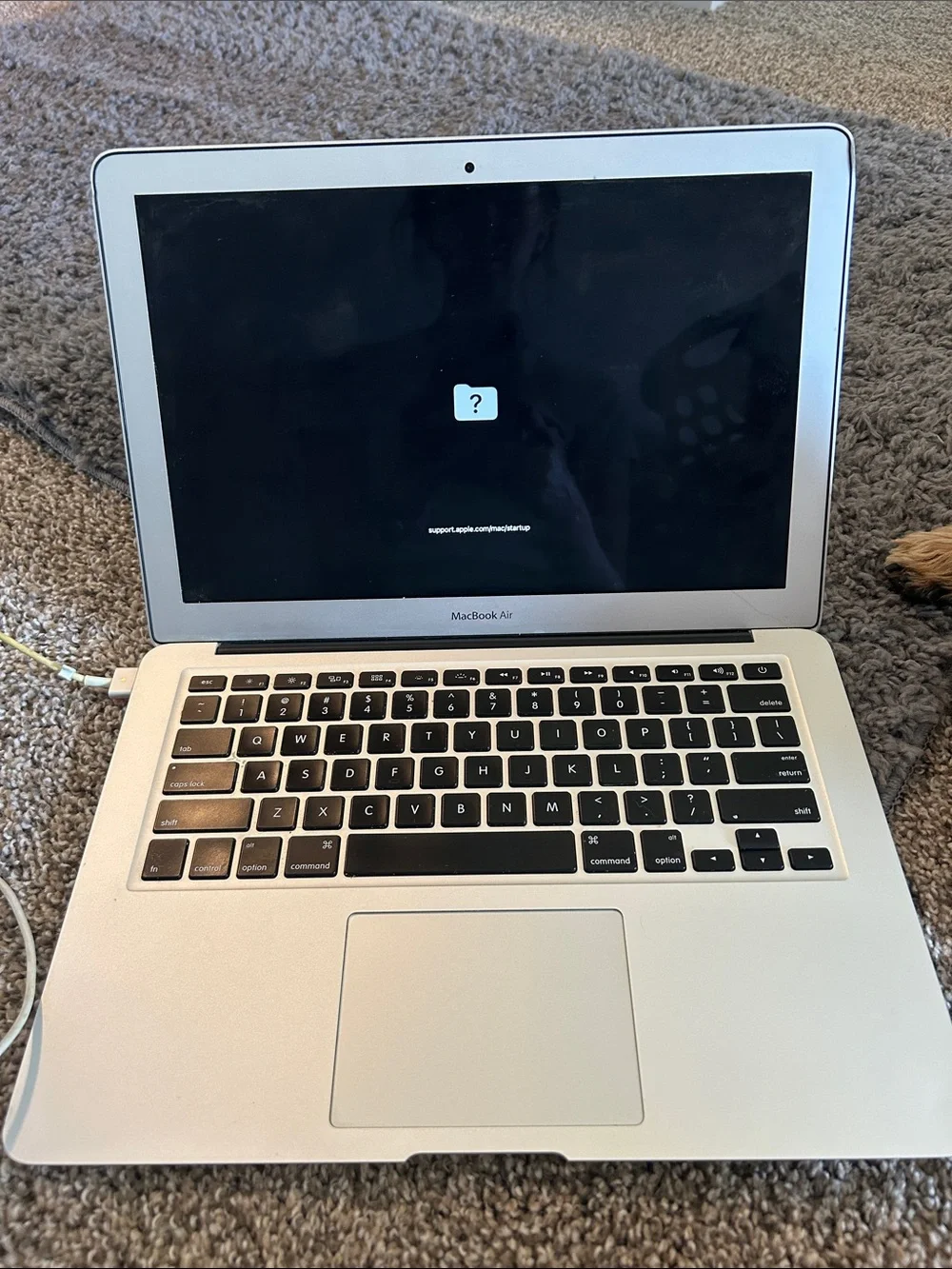 2013 Apple MacBook Air Silver with Black Keyboard -for parts only